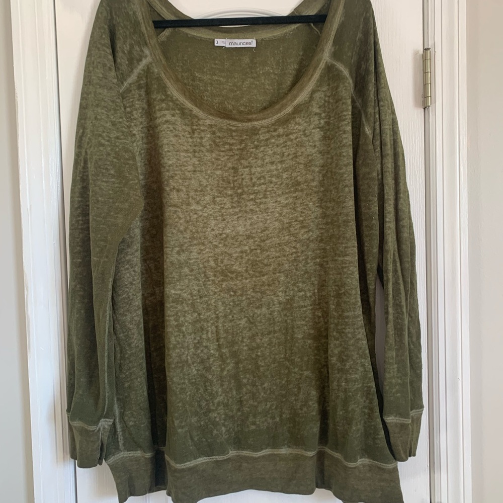 🌸 Wide Neck Top